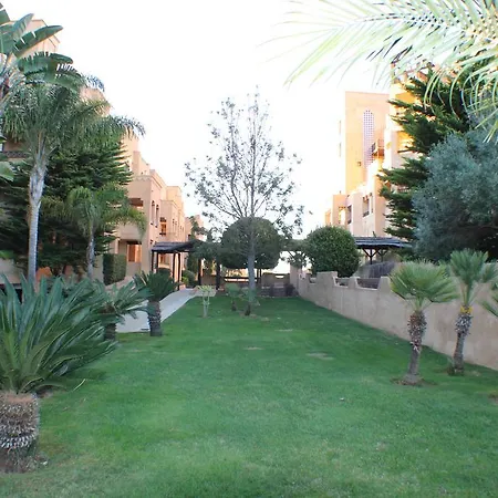 Jardines De Isla Canela